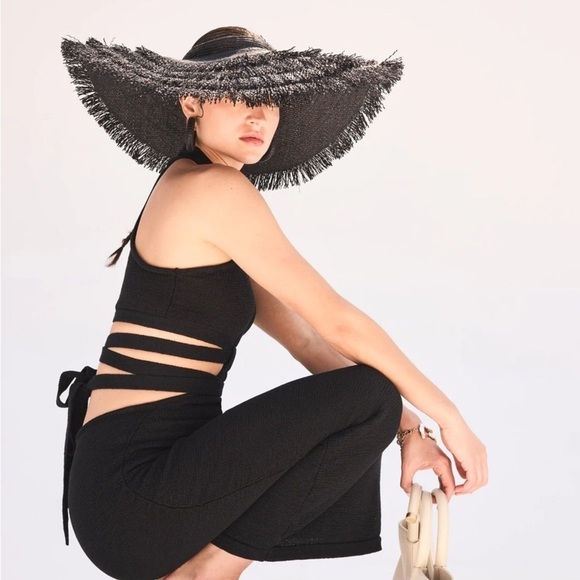 CULT GAIA Aziza Knit Cut Out Halter Dress NWT in Black - Picture 10 of 10